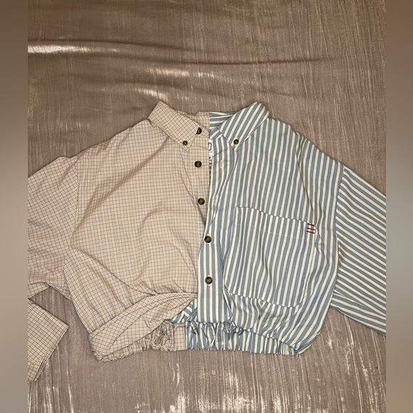 Urban Outfitters Cropped Button Down Shirt - Picture 2 of 3
